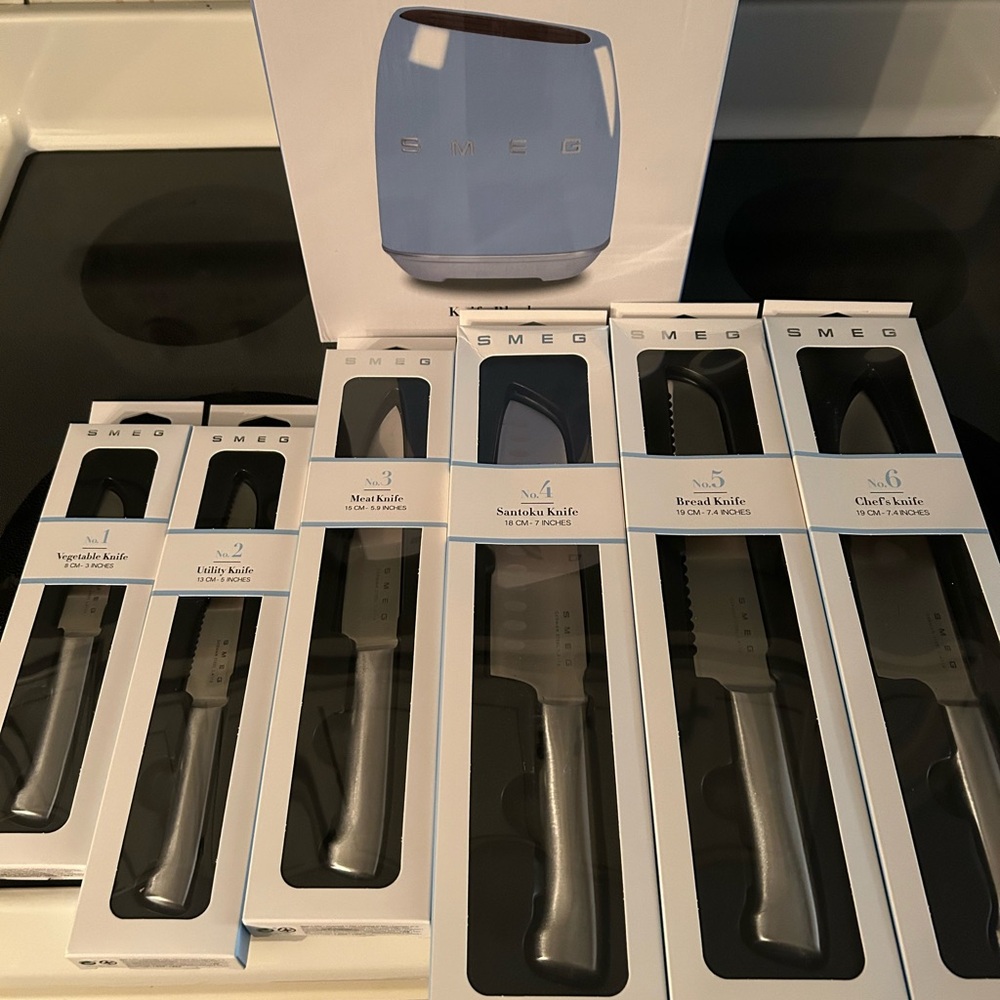 Smeg 7 set knife block